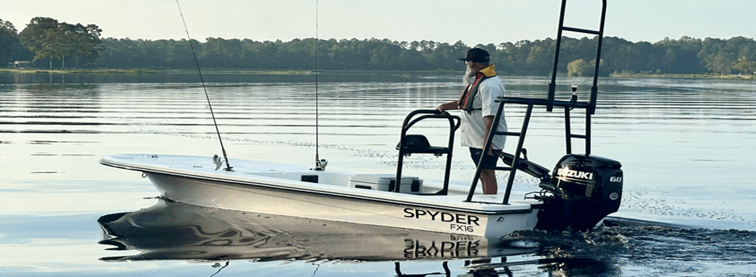 Spyder FX16 Wisp - Flats Boat